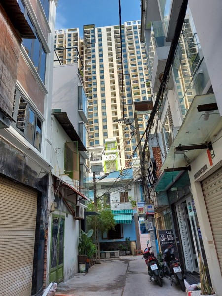 CHÍNH CHỦ BÁN NHÀ QUẬN 10 PHÍA SAU HÀ ĐÔ CENTROSA, HXH, 42M, 8 TỶ 2