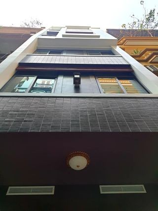 BÁN NHÀ HIẾM CẦU GIẤY 4 TẦNG, 50m2, MT: 4,5m, GIÁ : 4.3 TỶ.