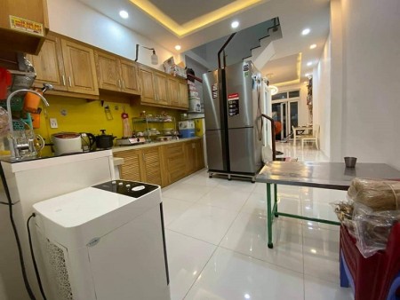 Bán nhà đường Bạch Đằng Bình Thạnh, 2T, hẻm thông 5ty 0932922879