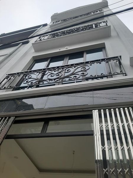 Kim Giang Thanh Liệt, Bán nhà 5 tầng mới xây về ở luôn