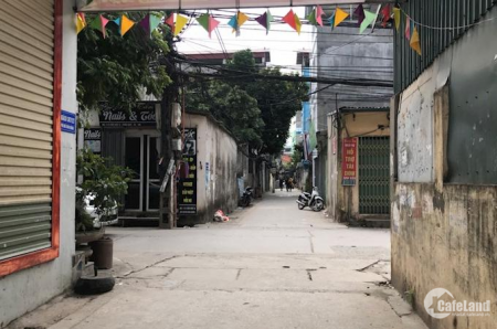 Bán đất Cửu Việt 2 Trung tâm Trâu Quỳ Ô tô lùi dt 65m2 vuông đét. 0982852808