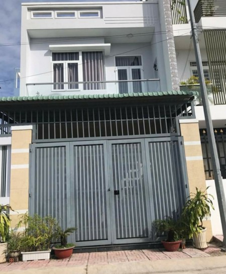 Kẹt Tiền Lo Việc Gia đình Bán Rẻ Căn Nhà đúc 1 Tấm Bình Tân, chỉ Với 1,6 tỷ Dt: 72m2