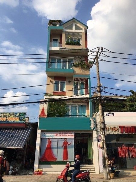 Mặt tiền đ.Nguyễn Thái Sơn dt.4x16m trống suốt, tiện kd