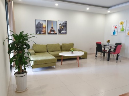 Gia đình tôi bán gấp căn full đồ, 70m, 2PN ở FLC 36 Phạm Hùng, 2.1 tỷ