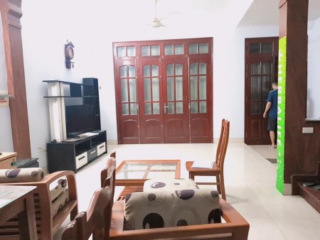 Vị trí đẹp Bán đất tặng nhà Khương Đình DT 45m2x2T, MT 4m Giá 2tỷ9