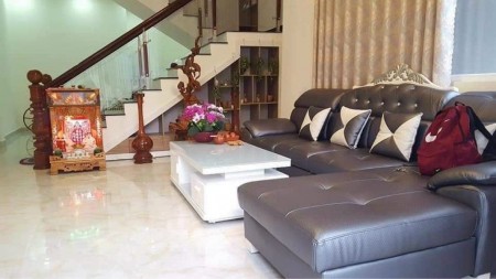 Bán nhà ngay trung tâm Đà Lạt, đường Ngô Quyền - phường 6 Đà Lạt.