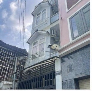 Bán nhà hẻm xe tải - 3 tầng, 52m2 Đường Lạc Long Quân, Tân Bình chỉ 6 tỷ 500