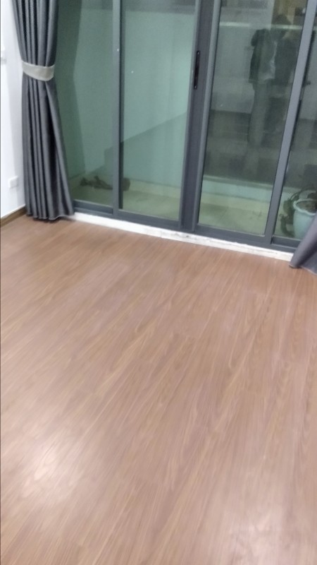 Cần bán căn hộ Eco Green City 75m2, 2PN ban công ĐN, giá 2.2 tỷ bao phí