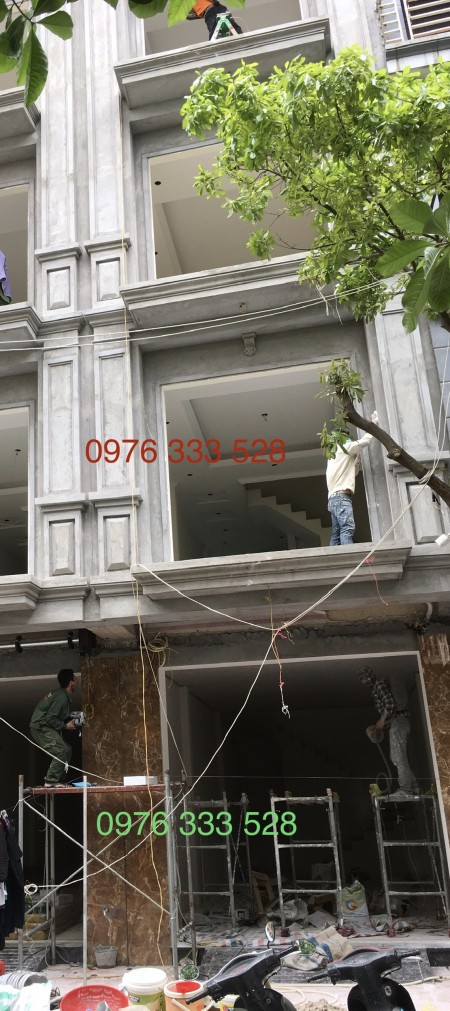 PHÂN LÔ SIÊU PHẨM MĐ NGÔ THÌ NHẬM KINH DOANH ĐỈNH Ô TÔ TRÁNH VỈA HÈ RỘNG NHÀ MỚI CỨNG FULL ĐỒ ĐẸP Chỉ 8 Tỷ