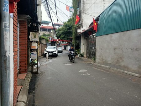 Bán nhà ngõ 227 Phố thạch Bàn Long Biên Hà Nội