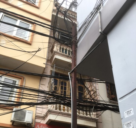 NHÀ 3 TẦNG MẶT NGÕ VÕ CHÍ CÔNG, 38M2, Ô TÔ QUAY ĐẦU, KINH DOANH GIÁ 3.6 TỶ.