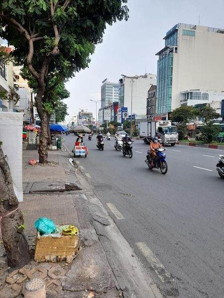 Bán nhà HXH Yên Thế phường 2 quận Tân Bình (5x20m) vuông, khu vip giá 15.5 tỷ