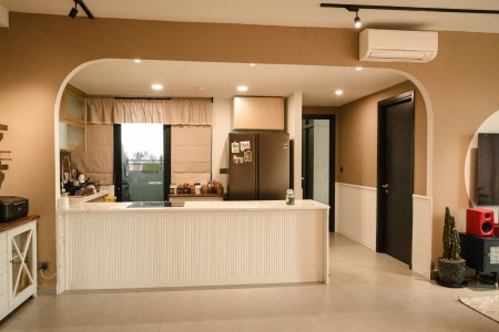 Cần tiền bán nhà Mặt ngõ Lò Đúc giá 3.2 tỷ, 45mx3T, đẹp, để lại NT