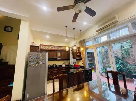 BÁN GẤP NHÀ TÂY HỒ,NGÕ THÔNG, Ô TÔ, KINH DOANH ĐỈNH, DT55M2, 5TẦNG,4 TỶ