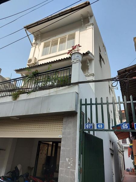 Bán nhà nông nghiệp dt 40m2 4 tầng mặt phố phân lô giá 2 tỷ bán để chuyển vào sài gòn