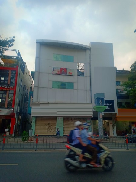 Sư Vạn Hạnh, Q10 mt 11 x 10 thuận lợi KD