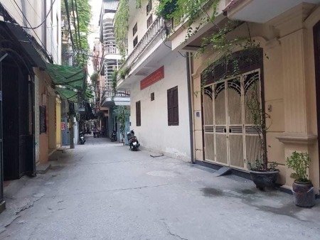 Bán Gấp Nhà Lô Góc, Phố Lạc Long Quân Hơn 40m2, KD, Giá Nhỉnh 6 tỷ