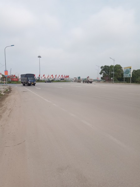 Đất cực đẹp, chính chủ, ngay gần khu bến xe Thị Xã Mỹ Hào:lh 0835459289