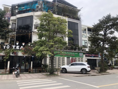 Bán nhà hàng tuyệt phẩm tại 31ha Trâu Qùy Gia Lâm