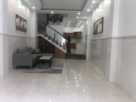 Chính chủ bán nhà hẻm 55 Nguyễn Phúc Chu. DT: 4x20m NH 5m nhà 3 lầu 6P