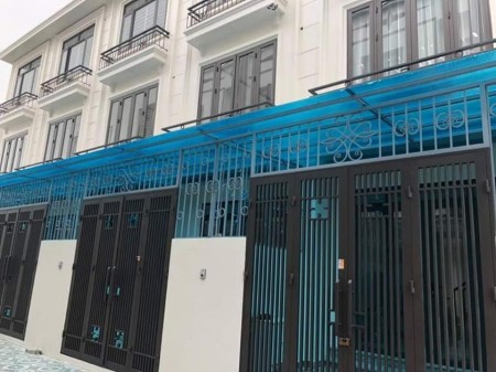 NHÀ AN ĐỒNG CÒN 2 CĂN DUY NHẤT SÂN CỔNG RIÊNG Ô TÔ ĐỖ TẬN CỬA CÁCH ĐƯỜNG MÁNG 100m