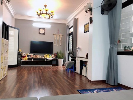 PHÂN LÔ THANG MÁY Ô TÔ TRÁNH VỈA HÈ NỘI THẤT XỊN KINH DOANH NHÀ CỰC ĐẸP Đặng Thùy Trâm 60m2