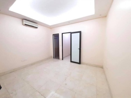 Bán nhà Trường Trinh, kinh doanh, 6 tầng, 26m, phân lô ngõ rộng, giá 3,2 tỷ