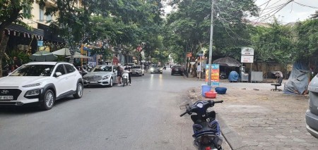 BÁN NHÀ MP DƯƠNG QUẢNG HÀM, CẦU GIẤY, KINH DOANH SẦM UẤT, 51M2, 5 TẦNG, MT 4.45M, CHỈ 12 TỶ.