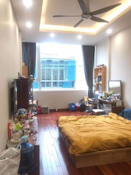 Gần Ngã Tư SỞ ở hoặc cho thuê 15tr/th 36m 5t nhỉnh 3 tỉ. lh 0352817810