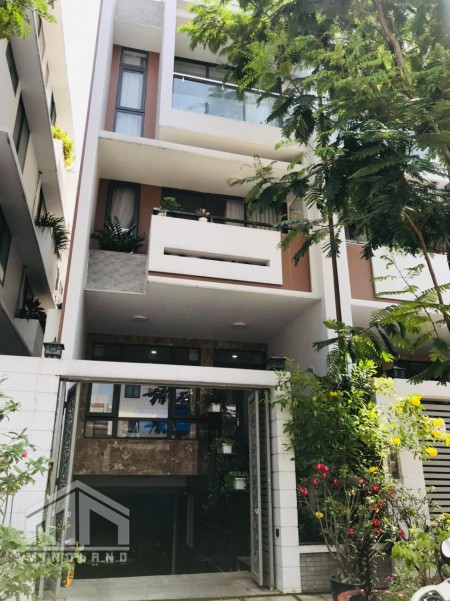 Bán căn nhà hoàn thiện giá rẻ nhất Vạn Phúc City Thủ Đức dt: 5x18m, Hầm + 4 tầng