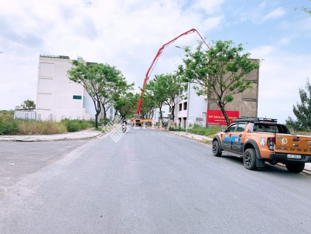 BÁN NHANH NHÀ FPT CITY ĐÀ NẴNG 108M2