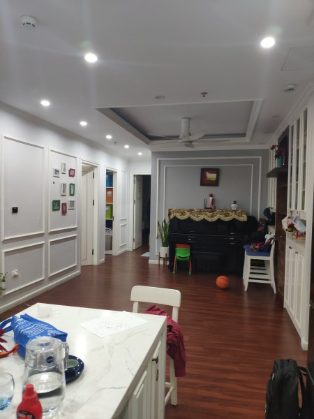 Bán gấp căn hộ ban công ĐN, 3N, 110m2 tòa A2-Vinhomes Gardenia, LH: 0967839010