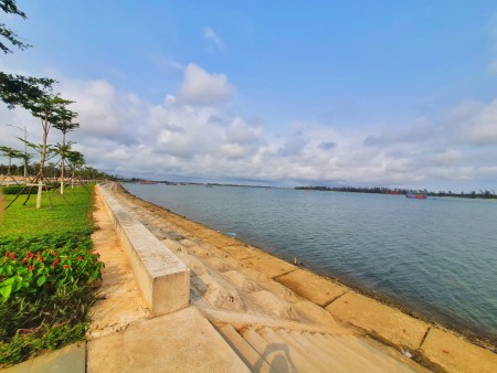 Cần Bán Nhà Phố 3 Tầng View Sông Thu Bồn Cách Phố Cổ 5km