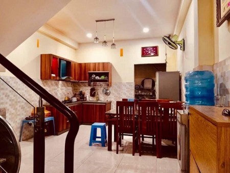 BÁN GẤP NHÀ MẶT TIỀN 4.5m, HXH, ĐƯỜNG TRẦN XUÂN SOẠN PHƯỜNG TÂN KIỂNG QUẬN 7 GIÁ 6.5 TỶ