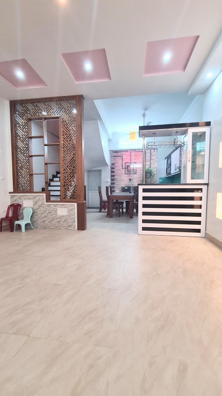 Nhà Đẹp An Dương Vương Lô Góc 3 Mặt Thoáng dt 50m2 x 4 tầng, Mt 5m, Giá 4.8 tỉ