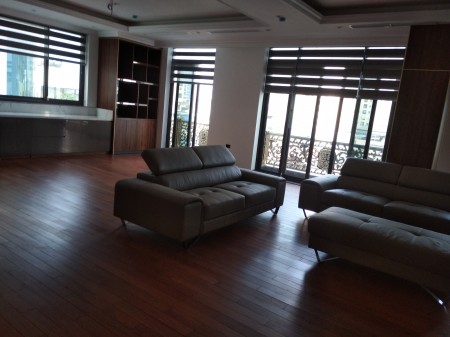 Bán Tòa Văn Phòng Hoàng Quốc Việt, Cầu Giấy, 115m2x9 tầng. LH: 0846 282 986.