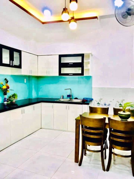 Bán nhà Quận 3, 4 tầng, 48m2, HXH, Giá 6,5 tỷ. Nguyễn Chung 0901218895
