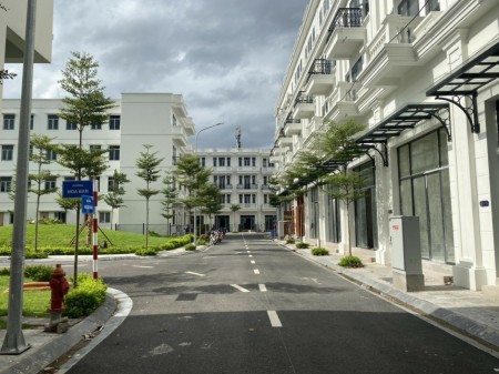 Đi đến slide 4