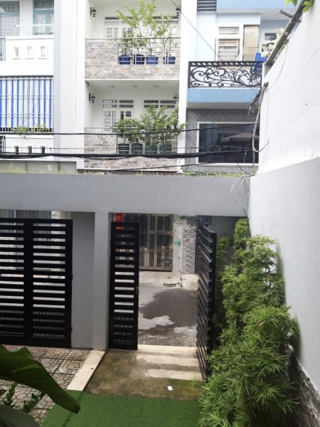 Bán nhà HXH, khu VIP đường Lê Trọng Tấn, Tân Phú đang cho thuê 30 triệu/tháng