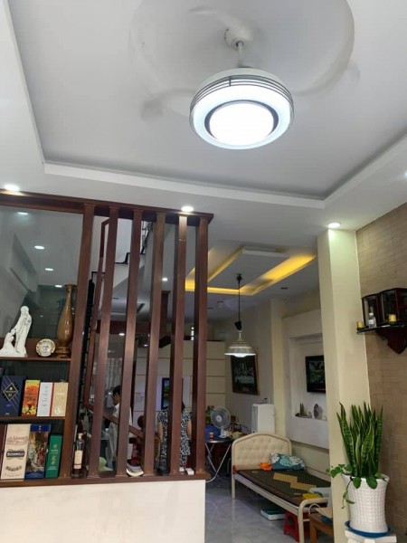 Bán nhà hẻm Ô TÔ thông Thống Nhất, Gò Vấp 5.5X14 3Tầng - 4.9 Tỷ