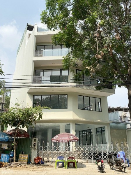 Cho Thuê Tòa nhà văn phòng 800m2 hầm 5 lầu sàn trống suốt Nguyễn văn hưởng Thảo điền Quận 2 MS:164