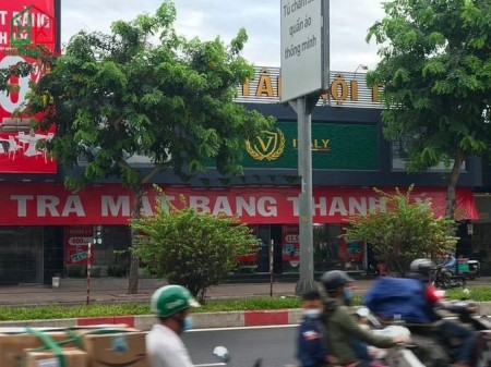 Cho thuê mặt bằng giá rẻ số 20 Cộng Hòa P12 Tân Bình. 25x40m