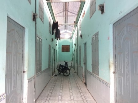 tôi có dãy trọ 10 phòng 120m2 ở Bà Triệu, Hóc Môn, cần BÁN GẤP với giá rẻ chỉ 975tr