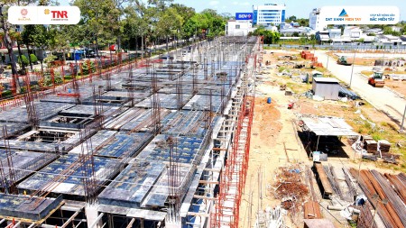 Đi đến slide 8