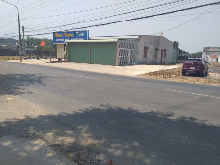 Còn 3 nền Phú Mỹ, Bà Rịa, nằm trên trục đường Trần Phú, giá 800tr, sổ sẵn sang tên nhanh gọn.