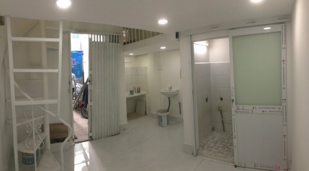 Chưa tới 2 Tỷ có Sổ Q10, Hẻm BG,15m(3x5m),3Tầng, K lộ giới quy hoạch, Ở hay Đầu Tư đều đẹp như Hoa