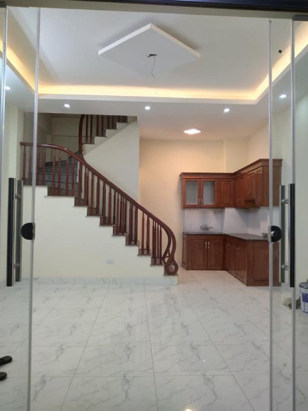 Chính chủ bán gấp nhà Thanh Xuân, ô tô đỗ, 4T, 35m2, giá chỉ 2.6 tỷ