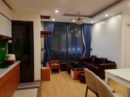 Cho thuê Chung cư Imperia Nguyễn Huy Tưởng 3 ngủ full 15 triệu. Lh 0377983070