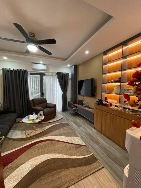 Bán nhà mặt phố khu Thanh Nhàn nhỉnh 6 tỷ, 6T, kinh doanh, ô tô