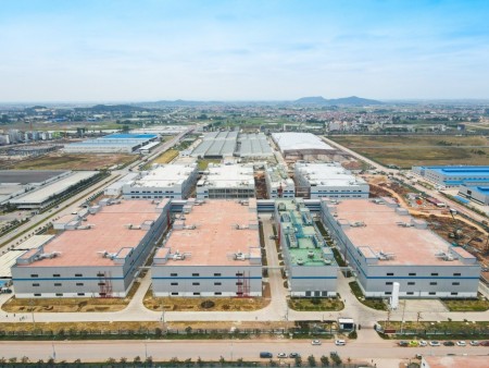 Đất gần cổng KCN Yên Sơn Bắc Lũng, mặt đường quốc lộ. Giá từ 1.7 tỷ